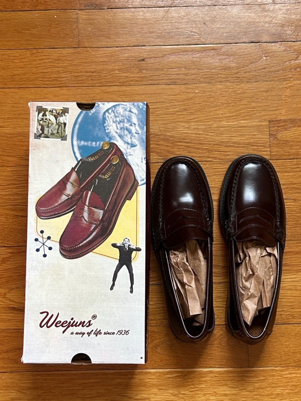 Collectible-Women Weejuns Burgundy Penny Loafers, with original vintage shoe box